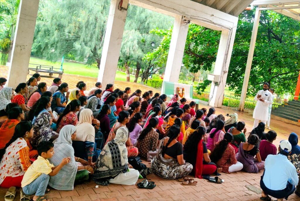 अण्णाभाऊनी कामगारांच्या श्रमाला प्रतिष्ठा मिळवून दिली – काशिनाथ नखाते