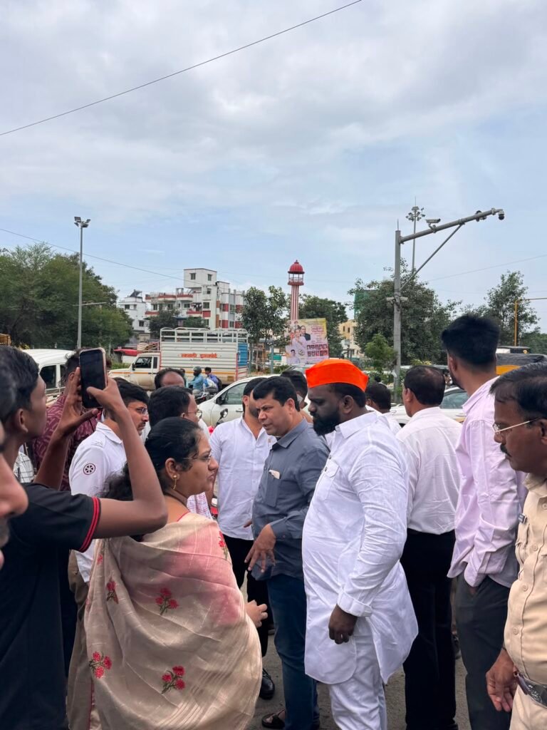 घरकुल–कुदळवाडी मार्गावरील वाहतूक कोंडीवर उपाययोजनांसाठी प्रशासनाची संयुक्त पाहणी; नगरसेवक निलेश नेवाळे यांचा पाठपुरावा
