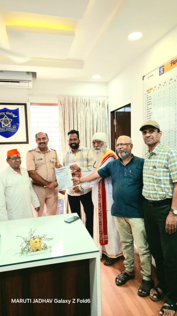 कृष्णानगर चौकातील ‘कोमल वाईन्स’वर कारवाईची मागणी नागरिकांच्या त्रासाबाबत उपमुख्यमंत्री सुनेत्रा पवार व चिखली पोलिसांकडे निवेदन