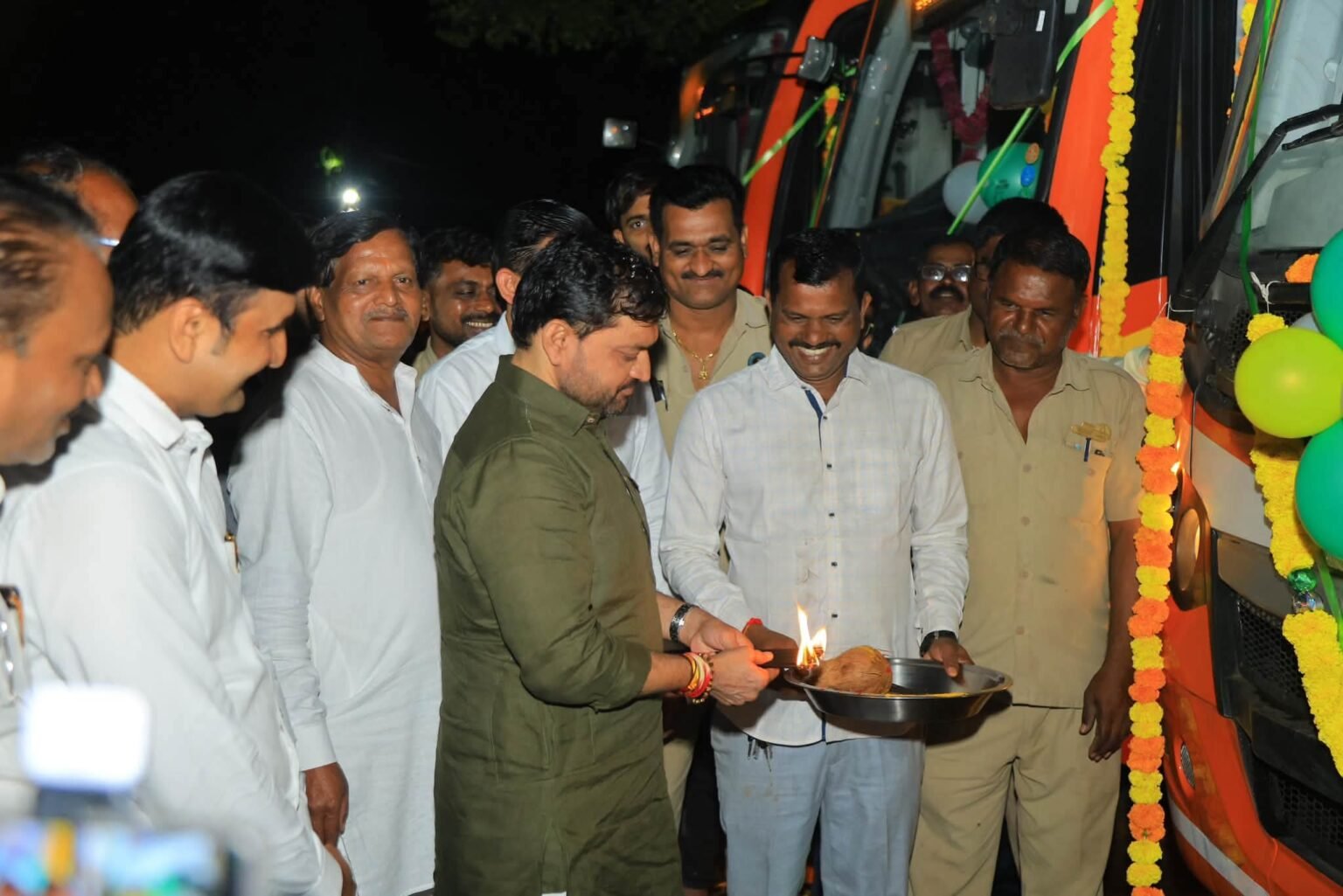 मावळच्या एसटी सेवेला ‘जिजाऊ’ची साथ; पाच नव्या स्मार्ट बसेसचे लोकार्पण