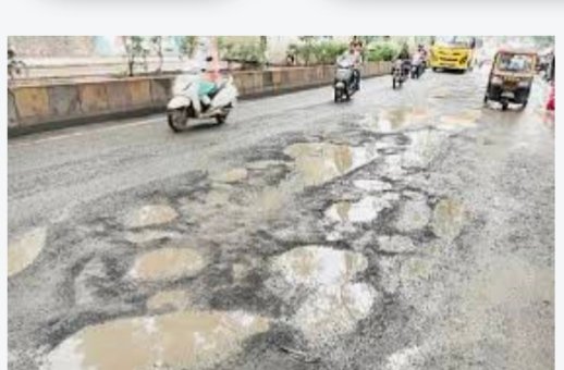 खड्डे बुजविण्यास १० दिवसांचा अल्टिमेटम; अन्यथा शिवसेनेचे (उबाठा) शहरभर आंदोलन