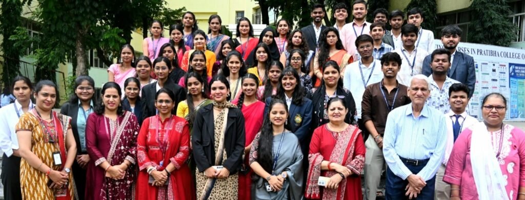 विद्यार्थी एक दिवसाचे प्राचार्या, उपप्राचार्या आणि प्राध्यापक; शिक्षक दिनाचा अनोखा उपक्रम