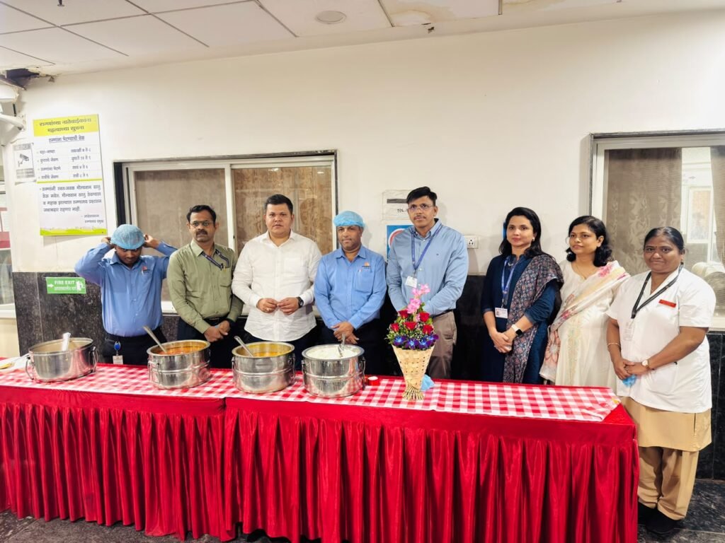 थेरगाव हॉस्पिटलमध्ये इस्कॉनतर्फे सात्विक भोजन उपक्रम सुरू – स्थायी समिती सभापती अभिषेक बारणे यांच्या हस्ते शुभारंभ