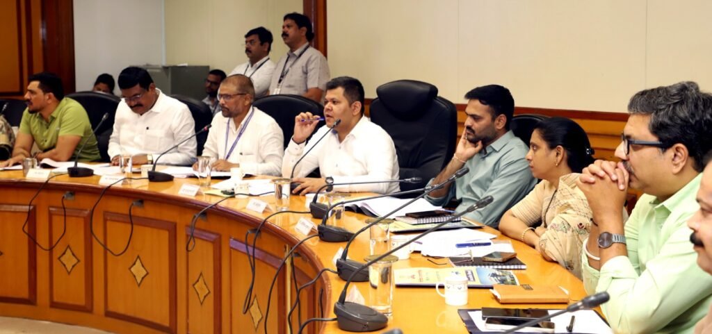 स्थायी समितीच्या सभेत विविध महत्त्वाच्या विषयांना स्थायी समिती सभापती अभिषेक बारणे यांची मंजुरी