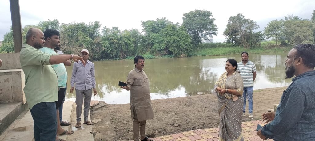 माजी उपमहापौर तथा नगरसेविका शैलजा मोरे ‘ऑन ग्राउंड’.. शहरातील स्मशानभूमींना भेटी देत केली समस्यांची चिरफाड
