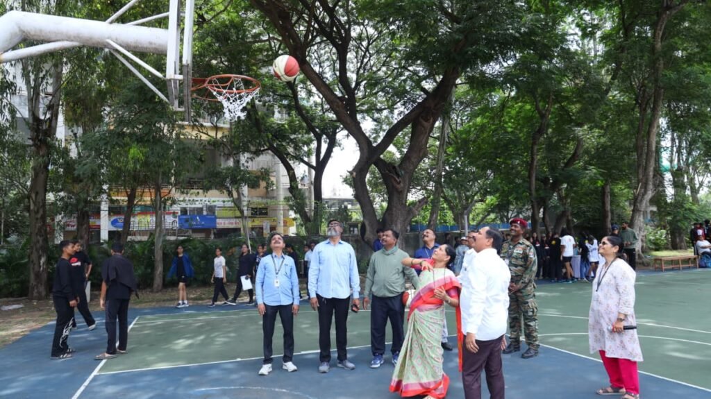 पिंपरी-चिंचवडमध्ये शालेय जिल्हास्तरीय बास्केटबॉल स्पर्धेला उत्साहात प्रारंभ